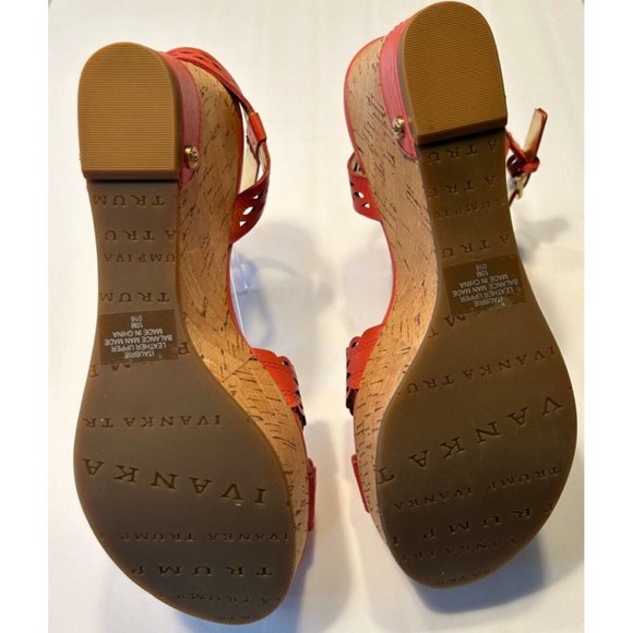 Women's Ivanka Trump Aubrie Size 10 M Pink Leather Wedge Sandals Adjustable - Picture 7 of 10